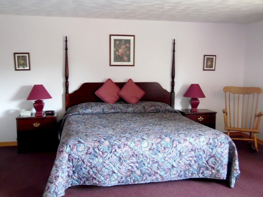 Traditional Suite, 1 King Bed, Ocean View photo 1