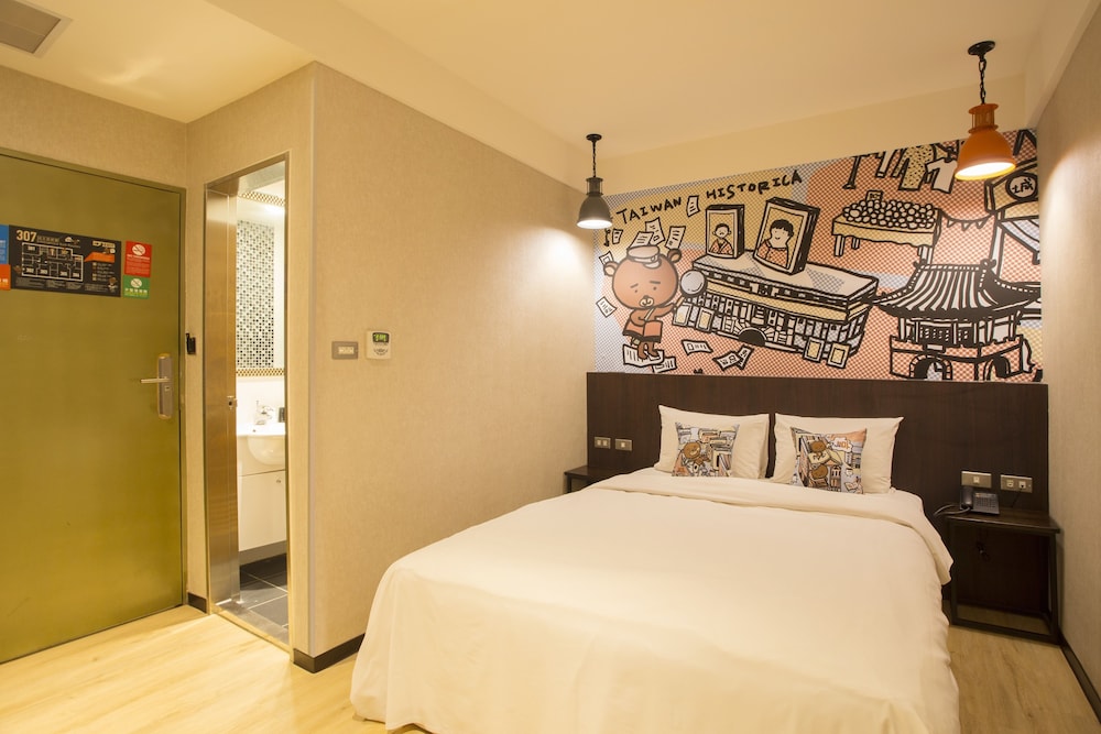 Standard Room, 1 Double Bed, No Windows photo 2