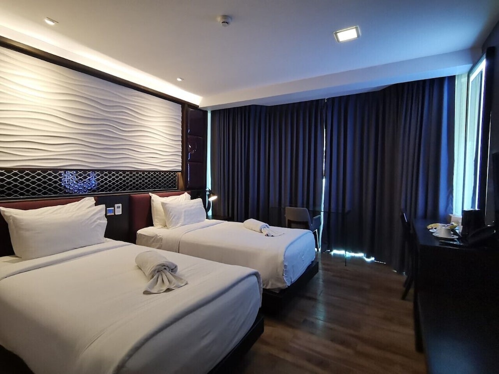 Deluxe Twin Room photo 3
