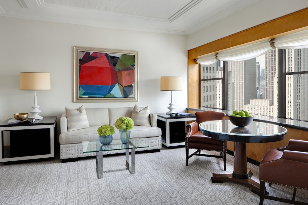 Towers Executive Suite with King Bed