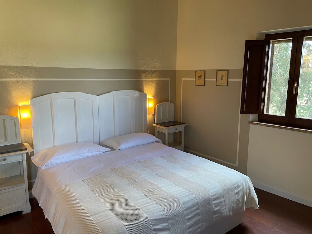 Classic Triple Room - Photo 1