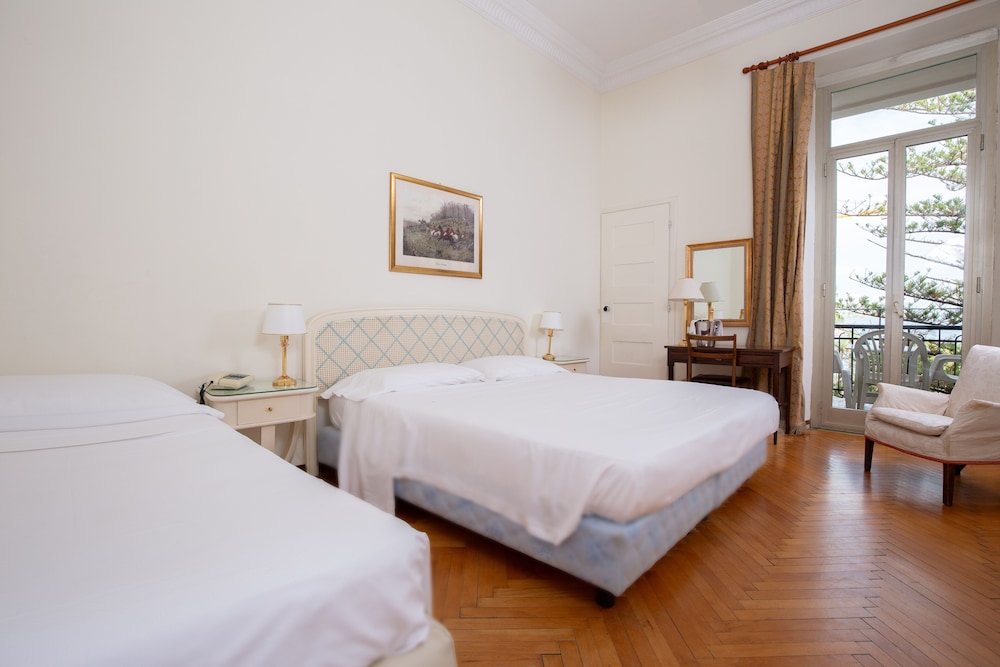 Tripla vista mare con balcone