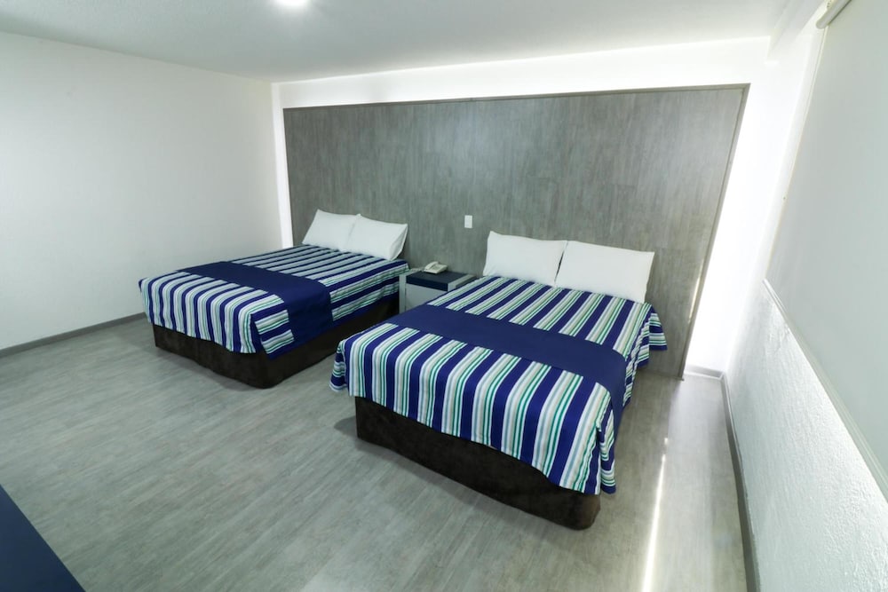 Superior Double Room, 2 Double Beds photo 2