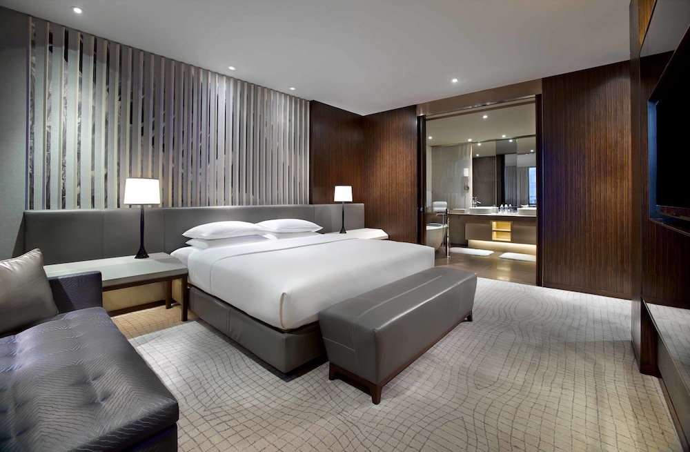 Diplomat Suite
