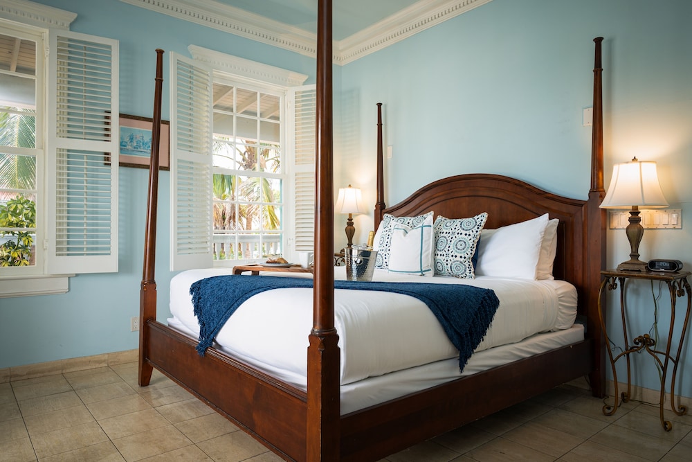 Lopez House #205 - Partial Ocean View - Adults Only
