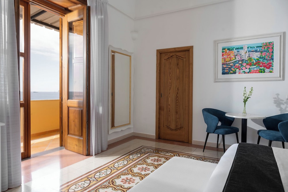 Panoramic Studio (Susy), Annex building, outside the main hotel, photo 6