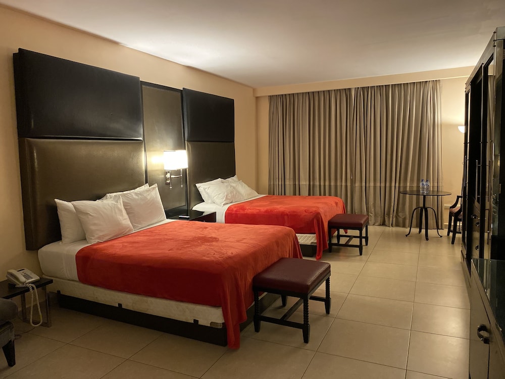 Room, 2 Double Beds, Non Smoking, City View (Exterior View) - Photo 1