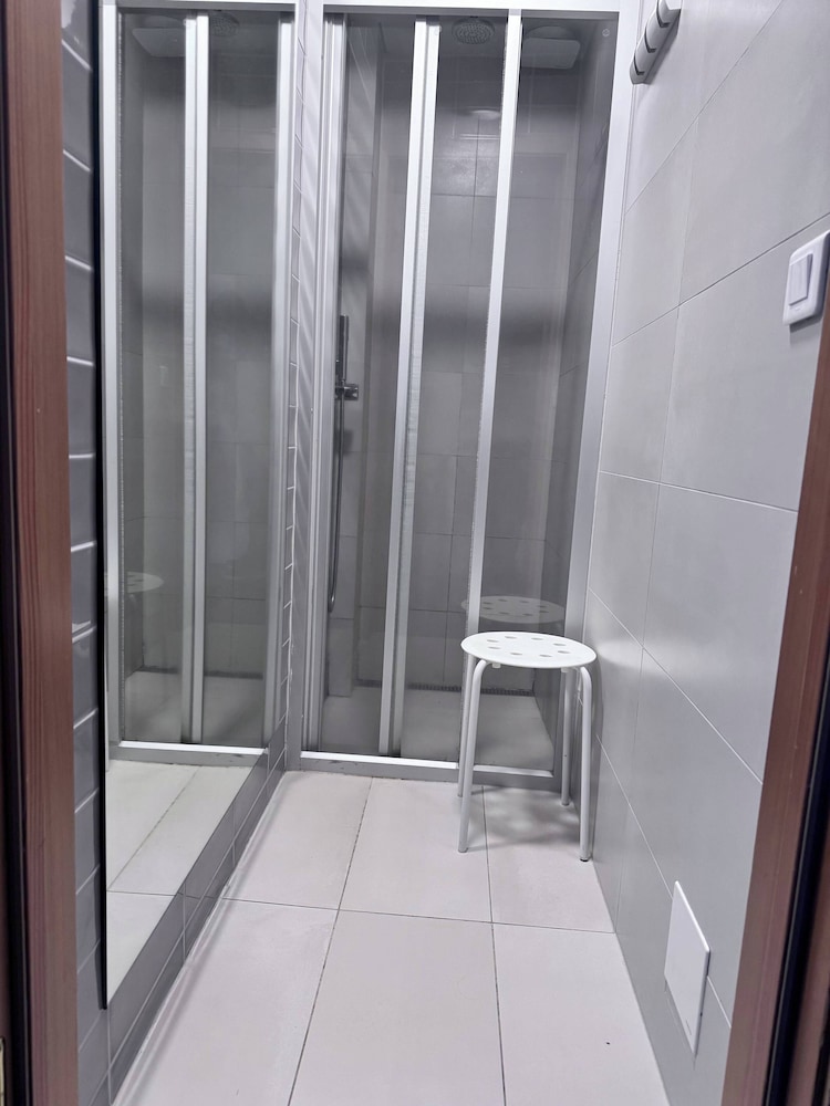 Comfort Double or Twin Room, Shared Bathroom photo 3