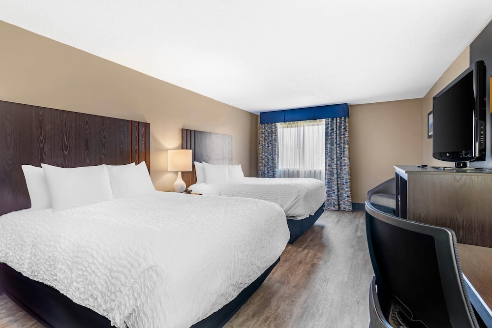 Suite, 2 Queen Beds, Non Smoking - Photo 4