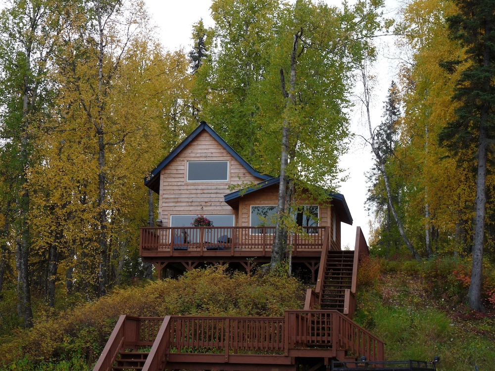 Romantic Cabin (Northern Exposure Cabin) photo 2