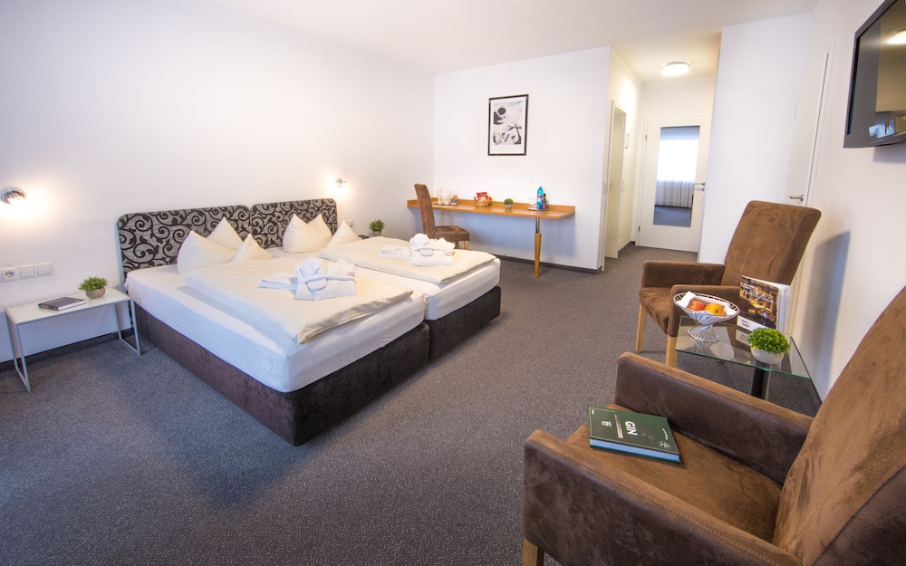 Comfort Room, Balcony photo 1