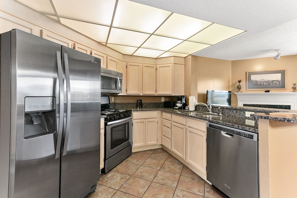 Deluxe Suite, 2 Bedrooms, Mountain View