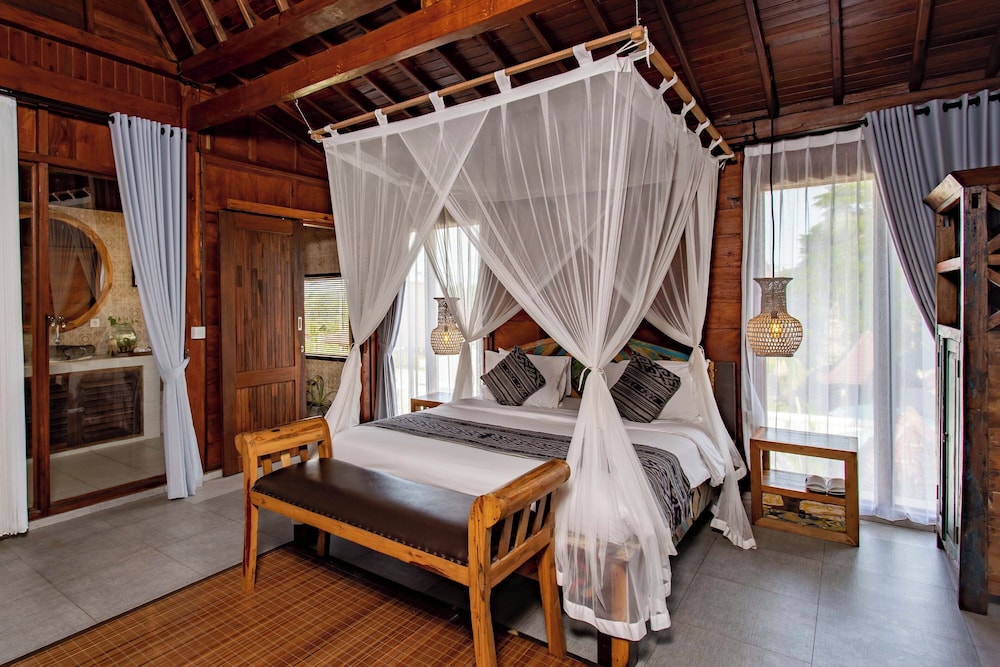 One Bedroom Deluxe with Plunge Pool - Photo 12