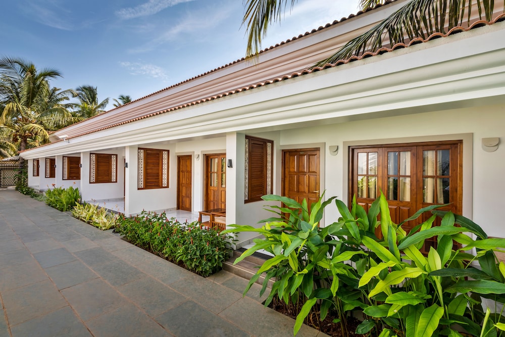 Premium Villa photo 1