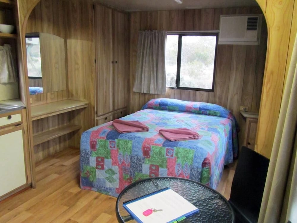 Comfort Cabin, 1 Double Bed, Kitchenette photo 2