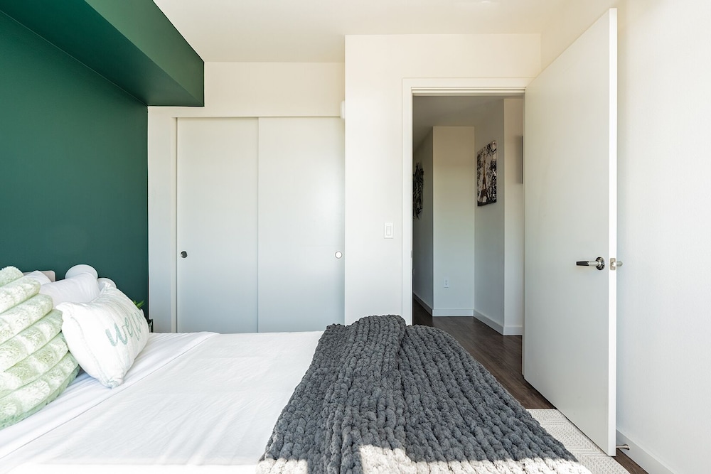 City Apartment, City View photo 3