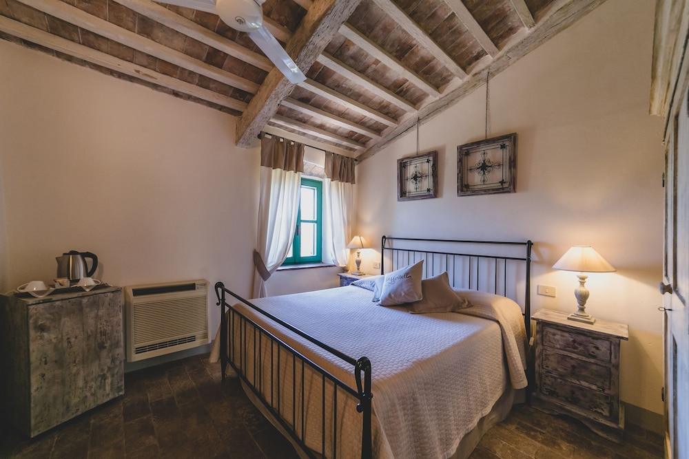 Quadruple Room photo 1