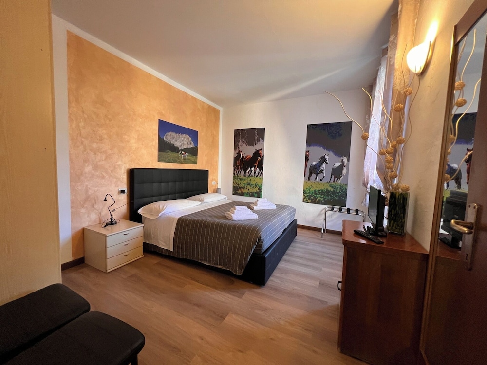 Studio, 1 Bedroom