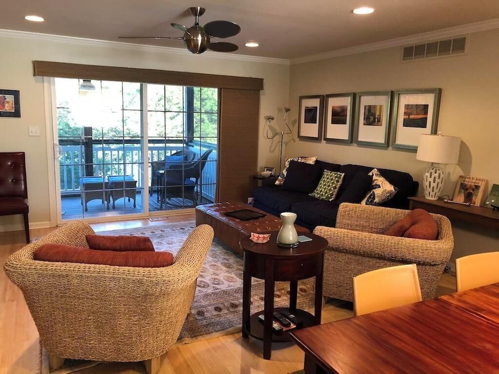 House, Multiple Beds, Patio, Pool View