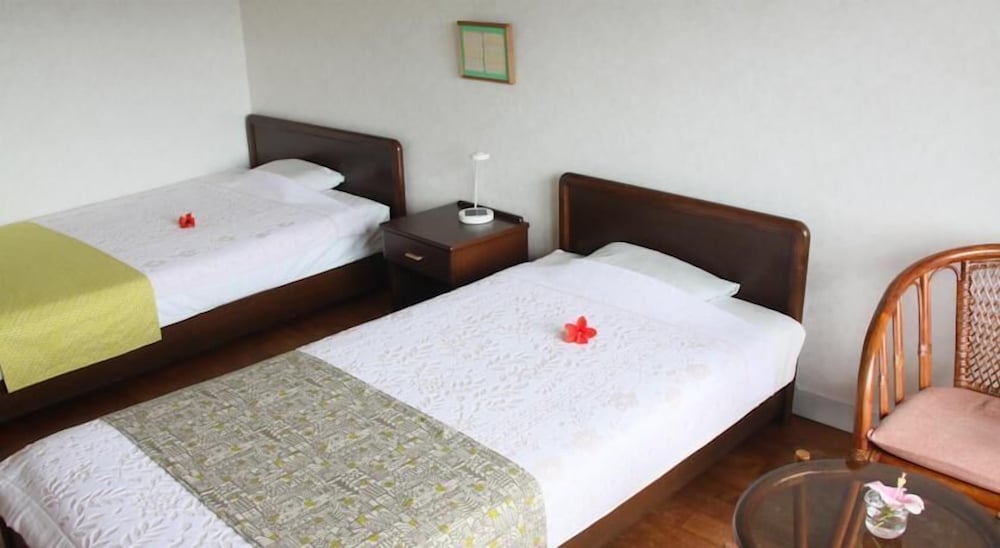 Twin Room, Ocean View With Shared Bathroom photo 3