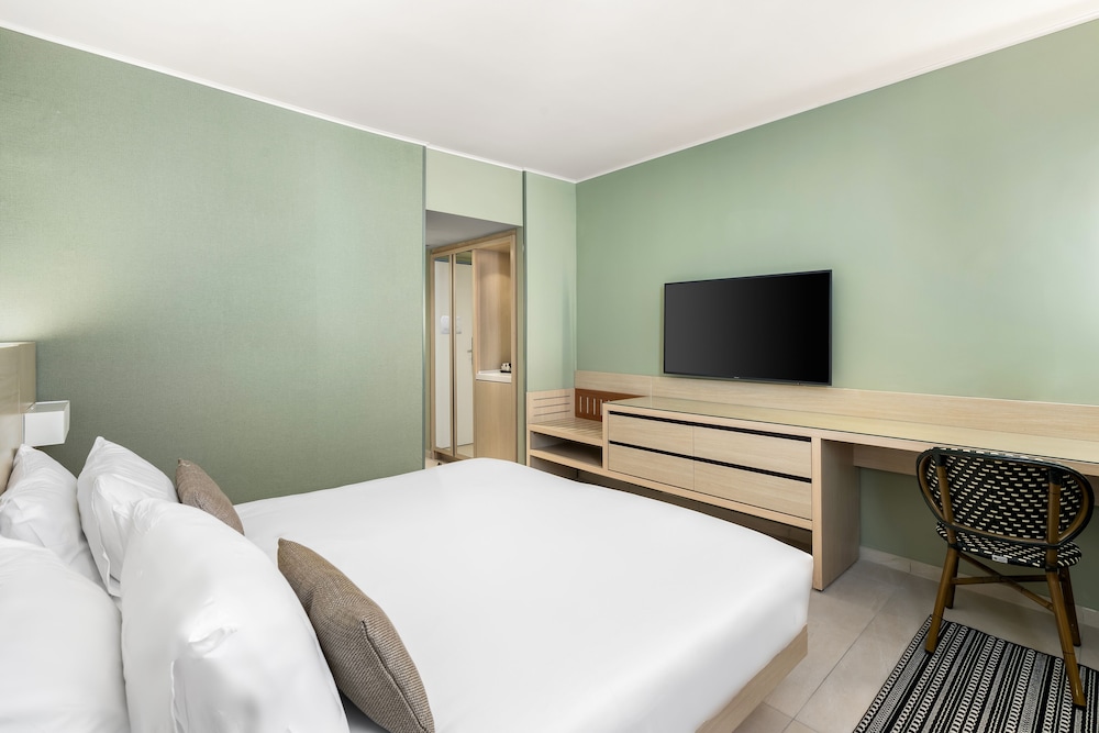 Mountain View Room