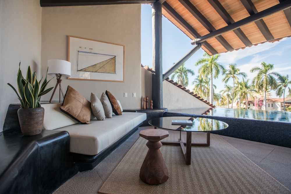 Suite, Terrace, Ocean View - Photo 1