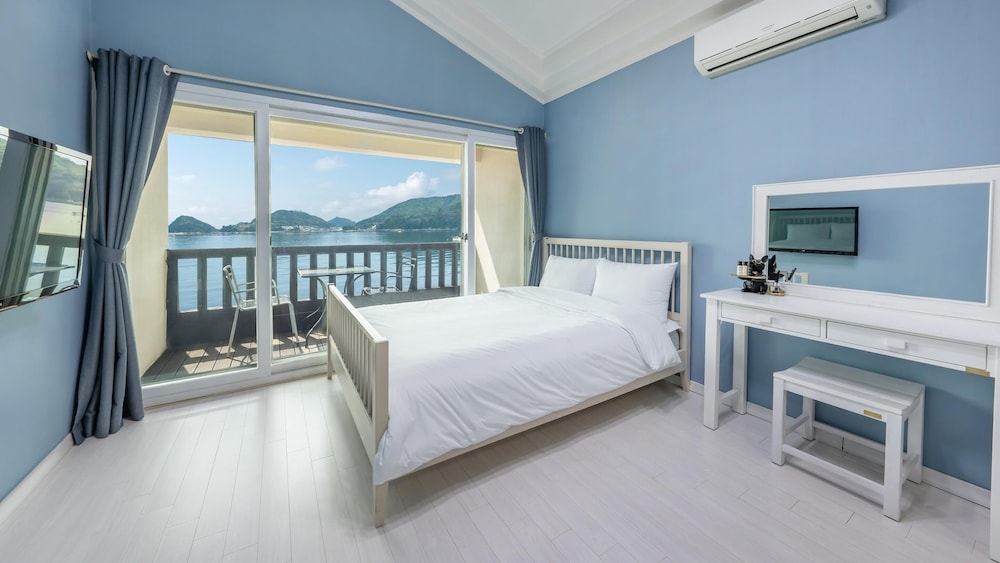 Basic Room, 1 Bedroom (room 202)