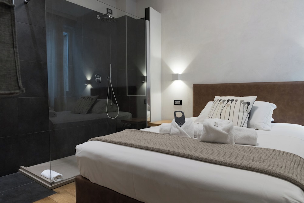 Economy Single Room, 1 Large Twin Bed, Non Smoking photo 3