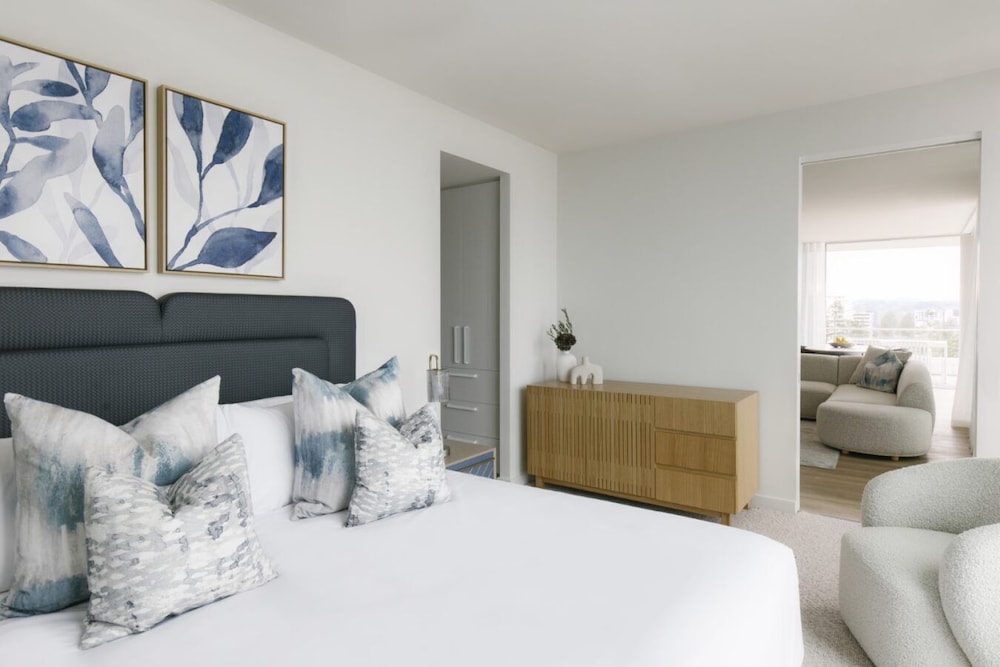 Panoramic Suite, 3 Bedrooms, Ocean View, Beachfront photo 1