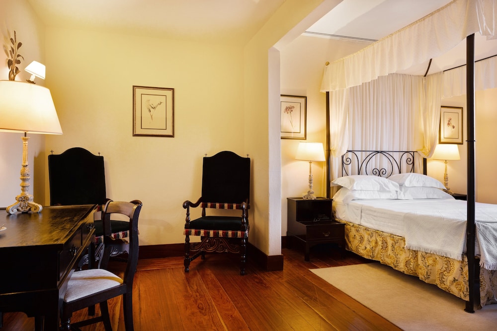 Suite - Photo 21
