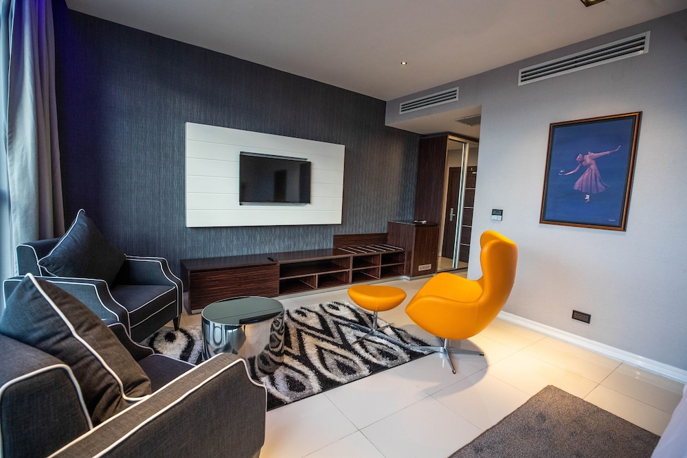Executive Room - Photo 2