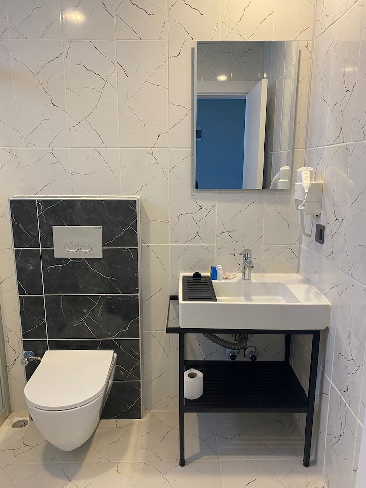 Standard Double or Twin Room photo 2