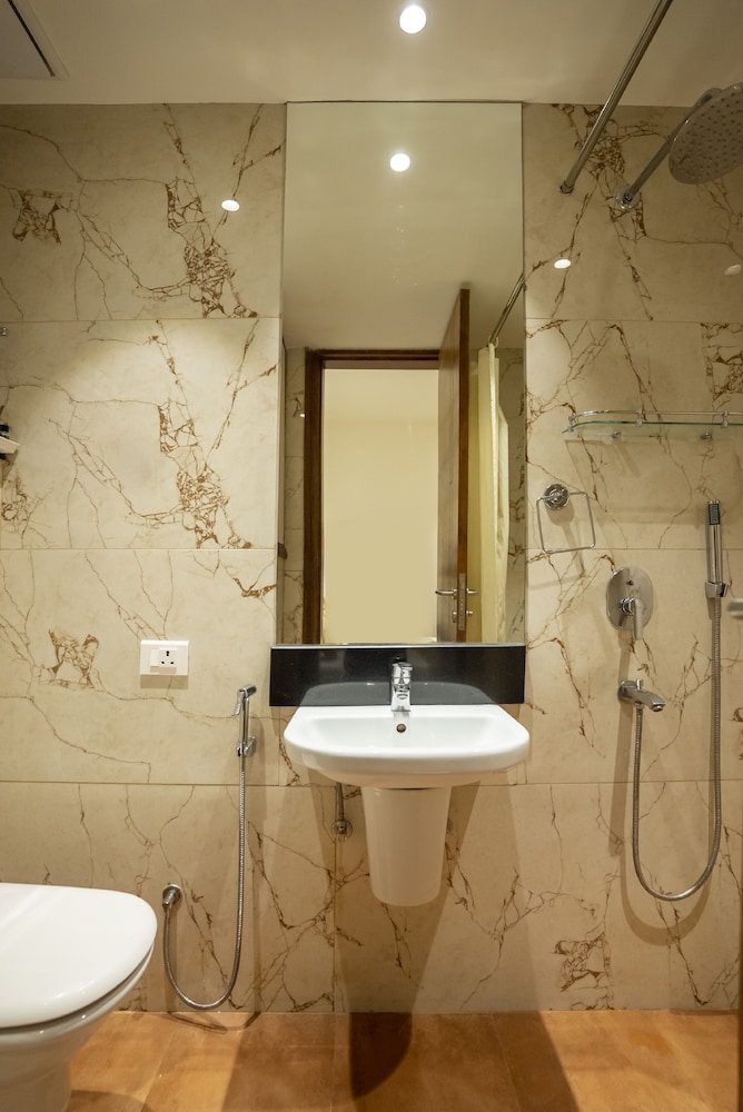 Deluxe Double Room - Photo 5