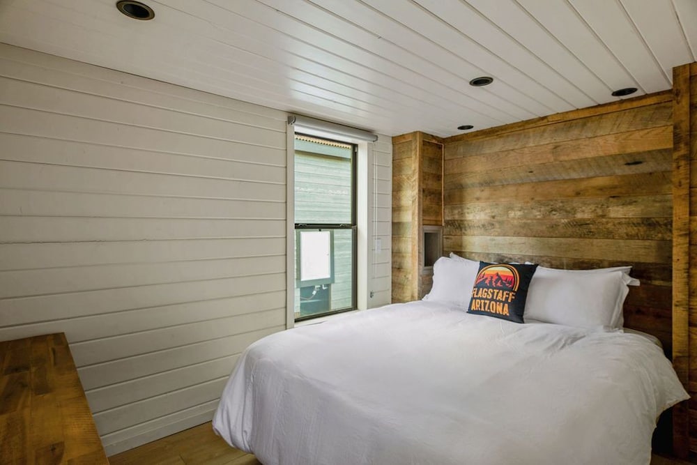 Cabin photo 1