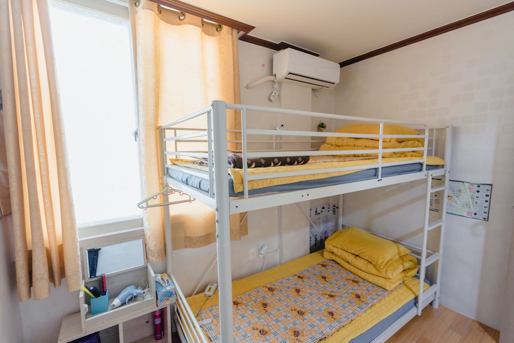 Room (2 people)