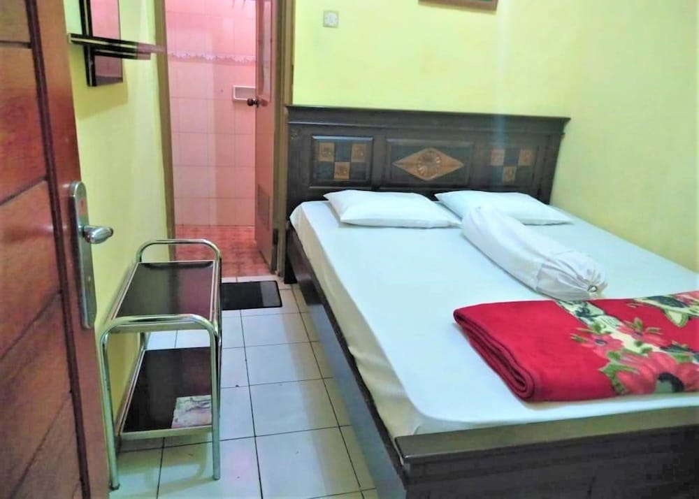 Standard Double Room - Photo 3
