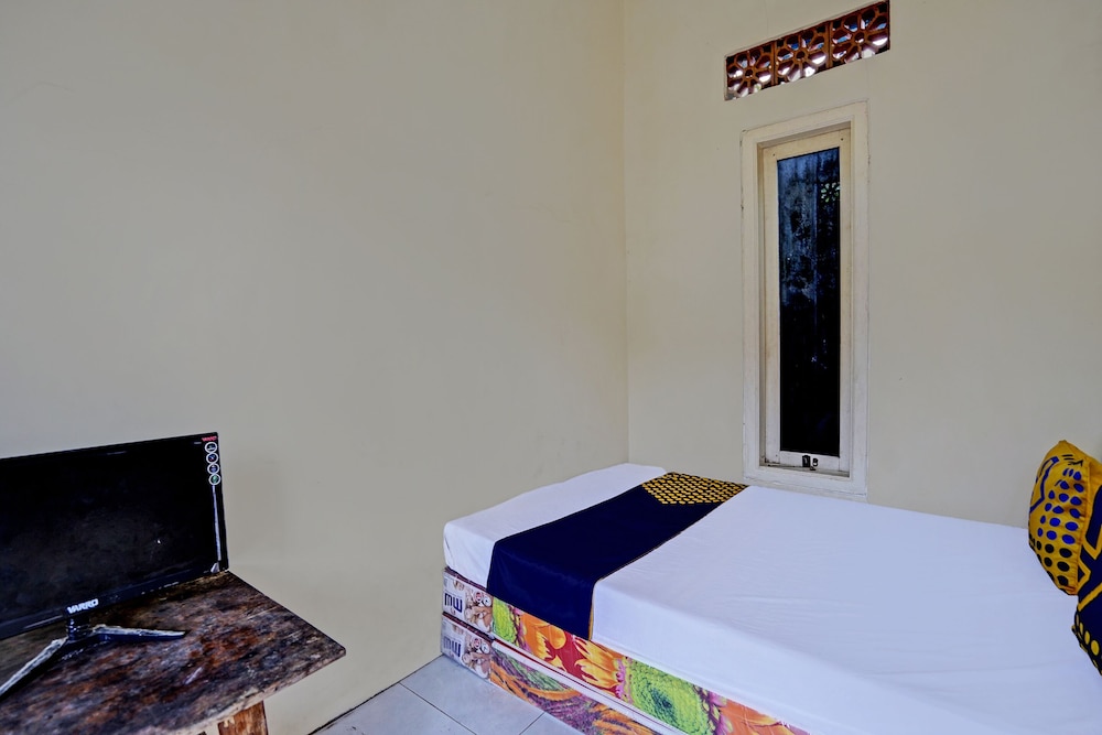 Basic Double Room photo 3