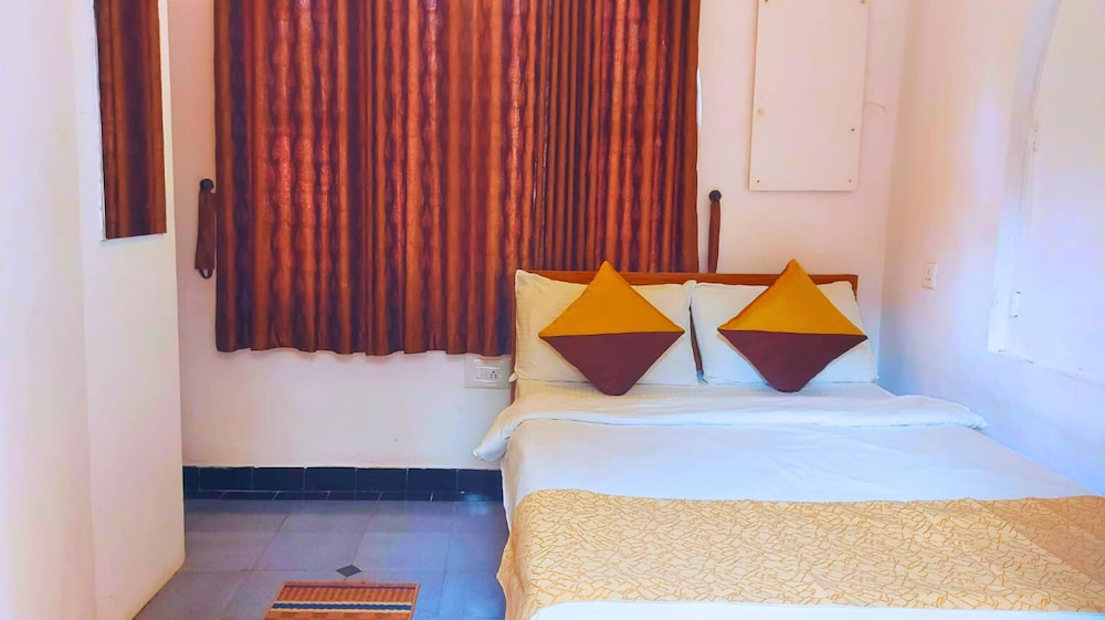 Deluxe Room - Photo 1