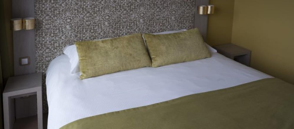 Double Room - Photo 5