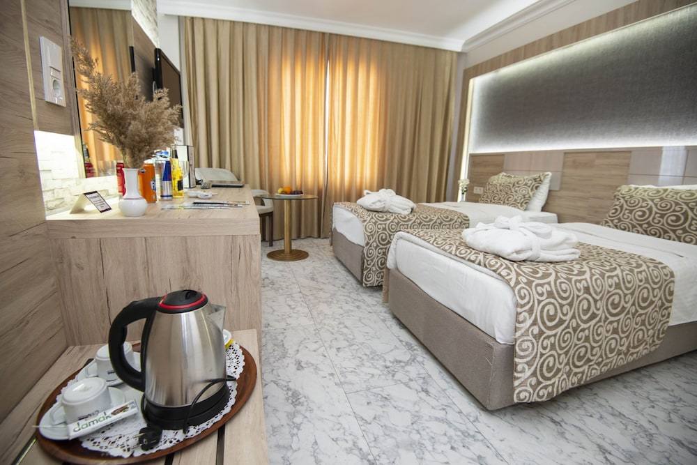 Standard Double or Twin Room, Smoking