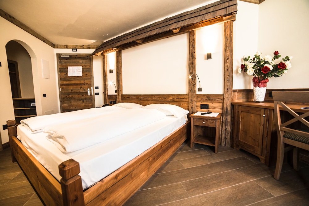 Superior Double Room (Spa Access)