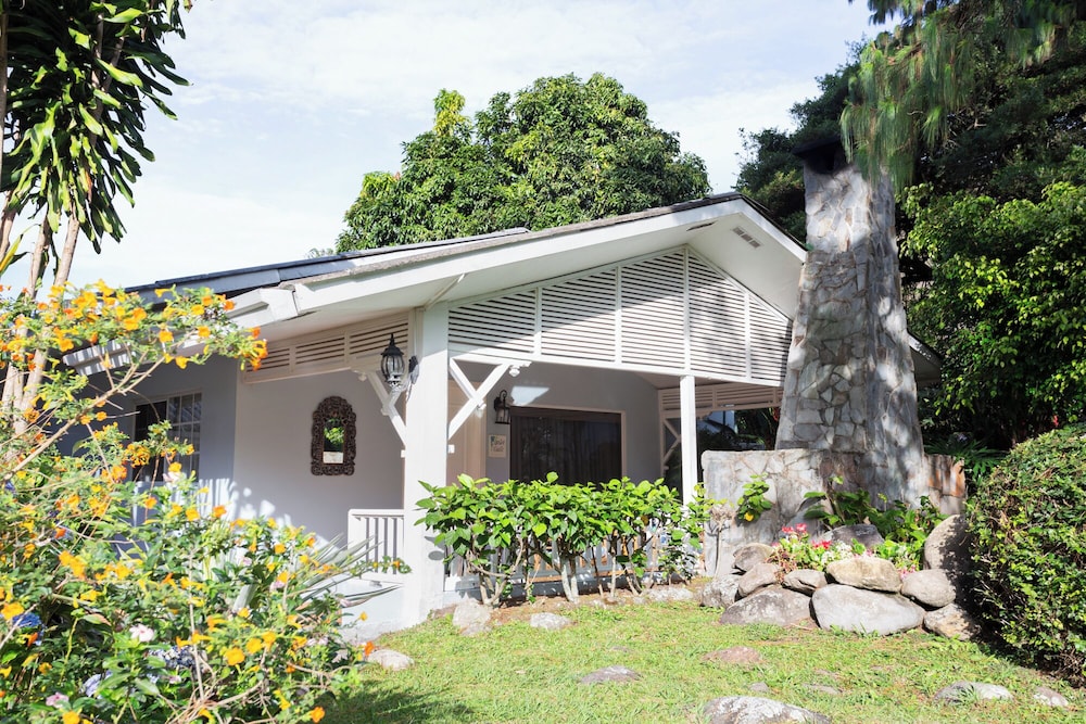 Honeymoon Suite, Multiple Beds, Mountain View photo 3