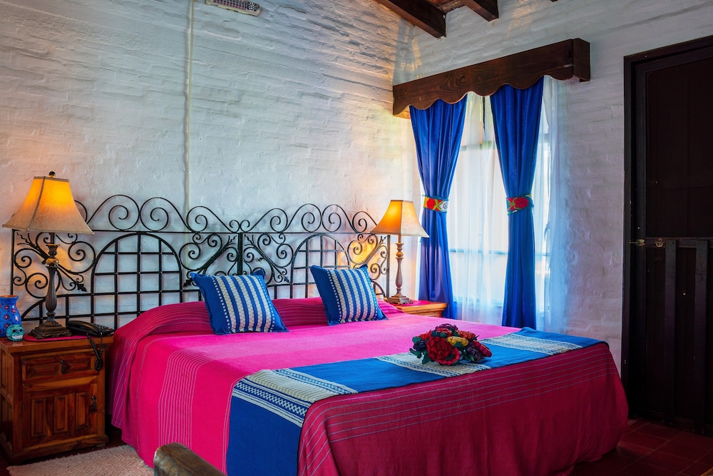 Gallery Suite, 1 King Bed, Terrace