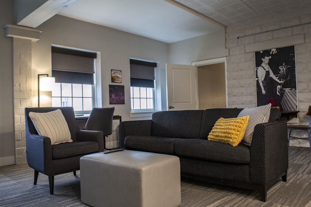 Suite, 1 Bedroom, Kitchen