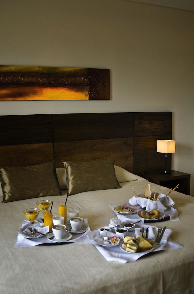 Standard Double or Twin Room photo 3