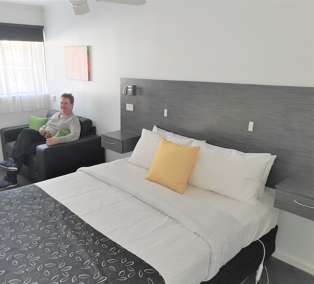 Standard Room photo 2