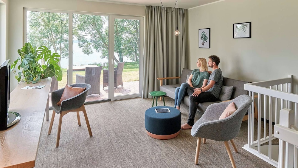 Room Suite Sea