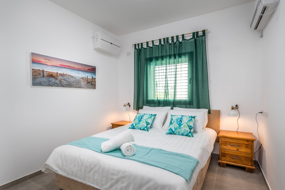 Luxury Apartment photo 3