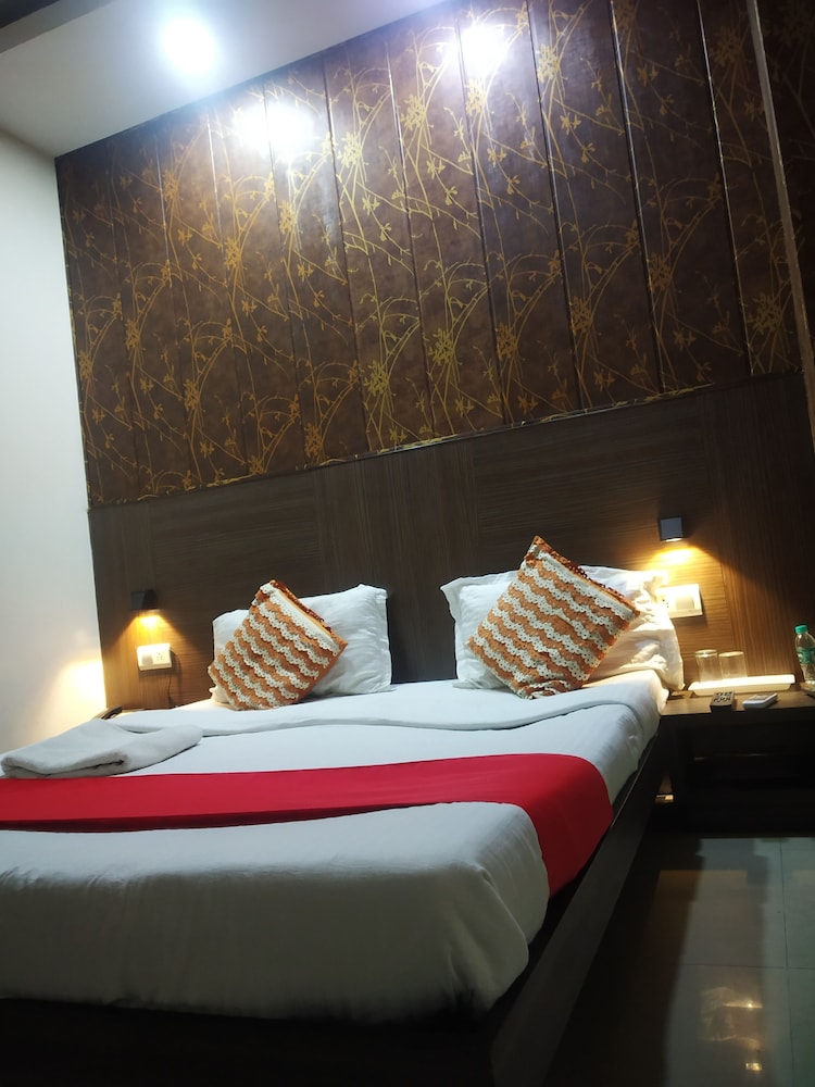 Super Deluxe Room