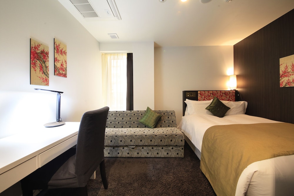 [Shabushabu Dinner]   Superior Double Room -Non Smoking (1 Double Bed) - Sofa Bed Is From 3rd Adult
